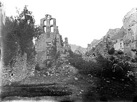 De ruïnes van de abdij (1888).