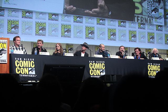 Leigh and the rest of the cast and director of The Hateful Eight at the 2015 San Diego Comic-Con.