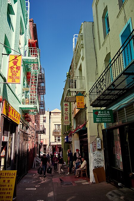 San Francisco Chinatown (15794436155)