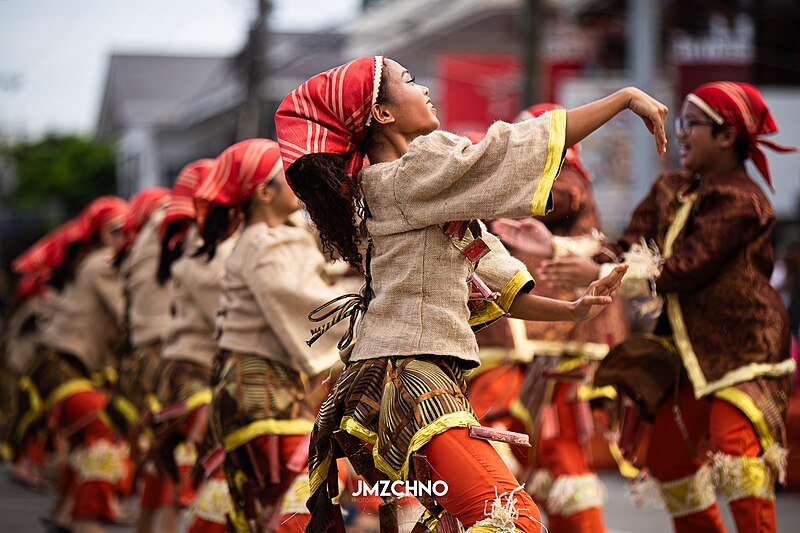 File:Sandurot Festival 36.jpg