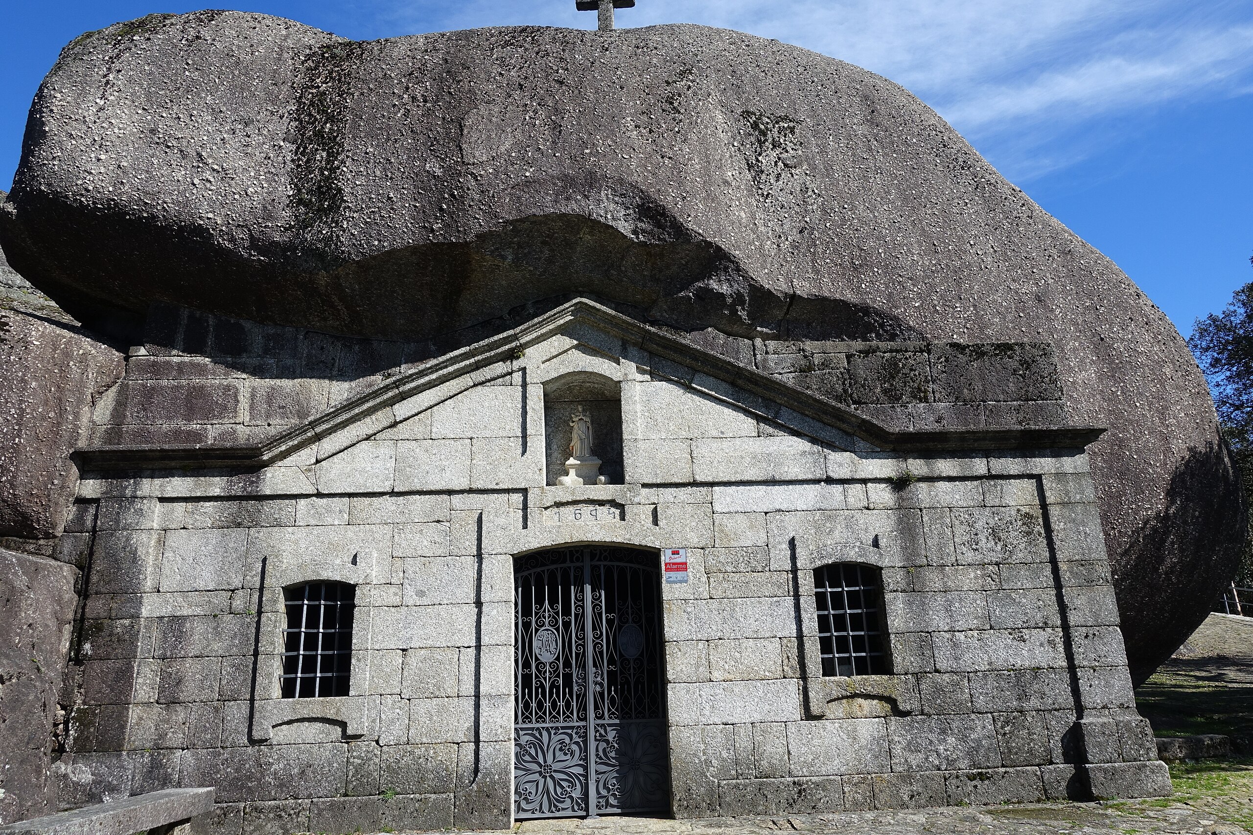 File:Santuário Nossa Senhora da Lapa-Vieira do Minho (13).jpg