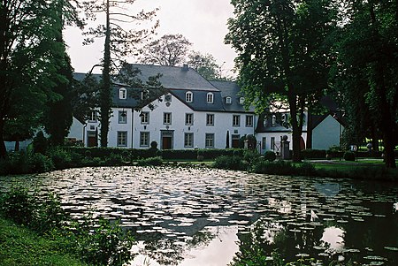 Schloss Auel Teich