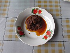 Sepotong rendang