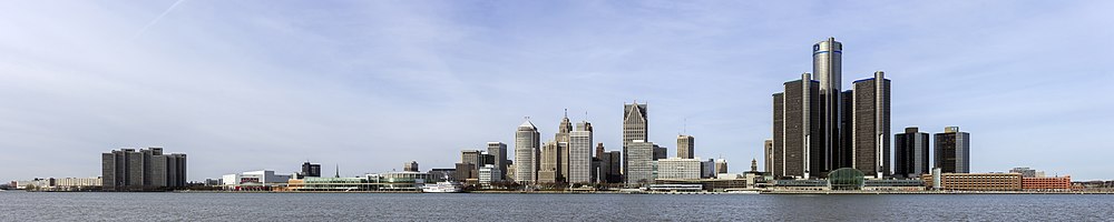 Skyline of Detroit, Michigan from S 2014-12-07.jpg