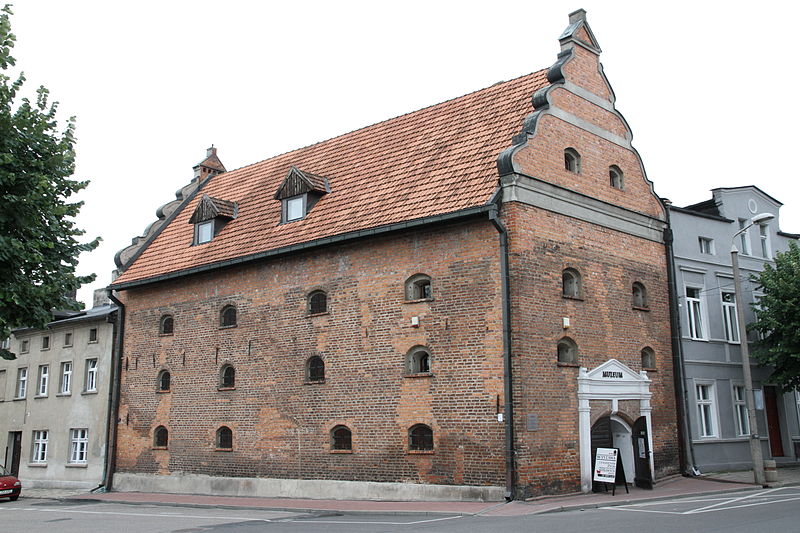 File:Spichlerz brodnica.JPG