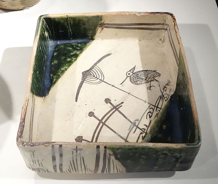 File:Square dish with bird design, Japan, Mino region, Gifu, approx. 1573-1615 AD, Ao-Oribe ware, stoneware with iron-oxide decoration under copper-oxide glaze - Asian Art Museum of San Francisco - DSC01499.JPG