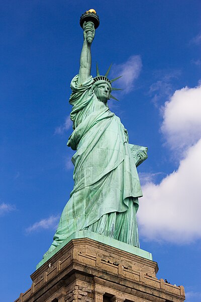File:Statue of Liberty (28054469136).jpg