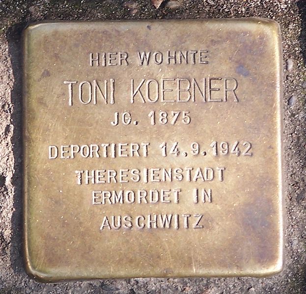 File:Stolperstein Bölschestr 39 (Frihg) Toni Koebner.jpg