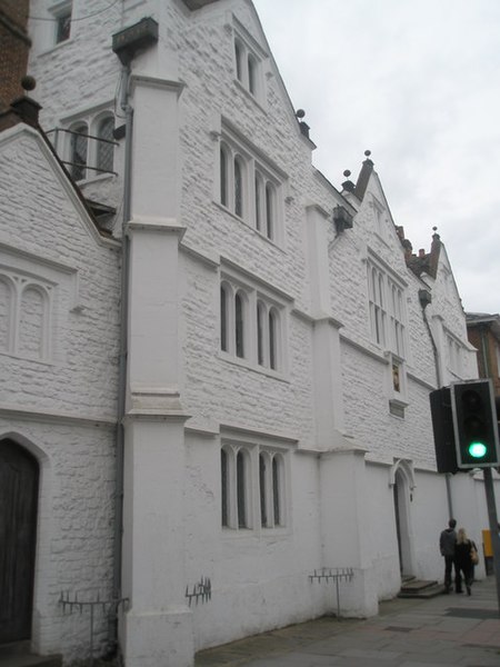 File:The old grammar school in Guildford High Street - geograph.org.uk - 1401464.jpg