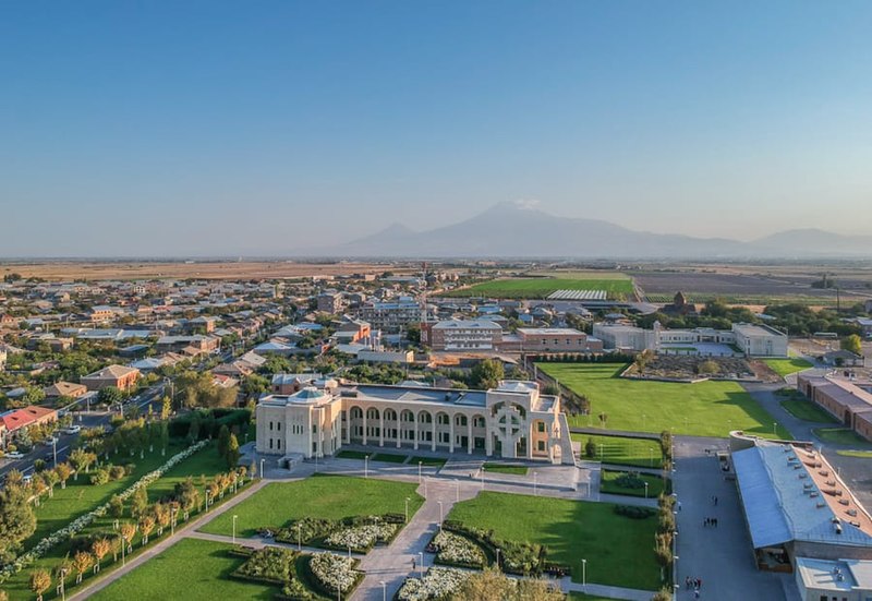 File:Things-to-do-in-Etchmiadzin-Armenia-Vagharshapat-1.jpg