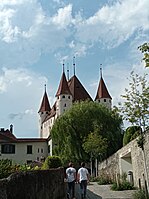 Kastel Thun (Schlossthun) diambil dari jembatan Schlossberg