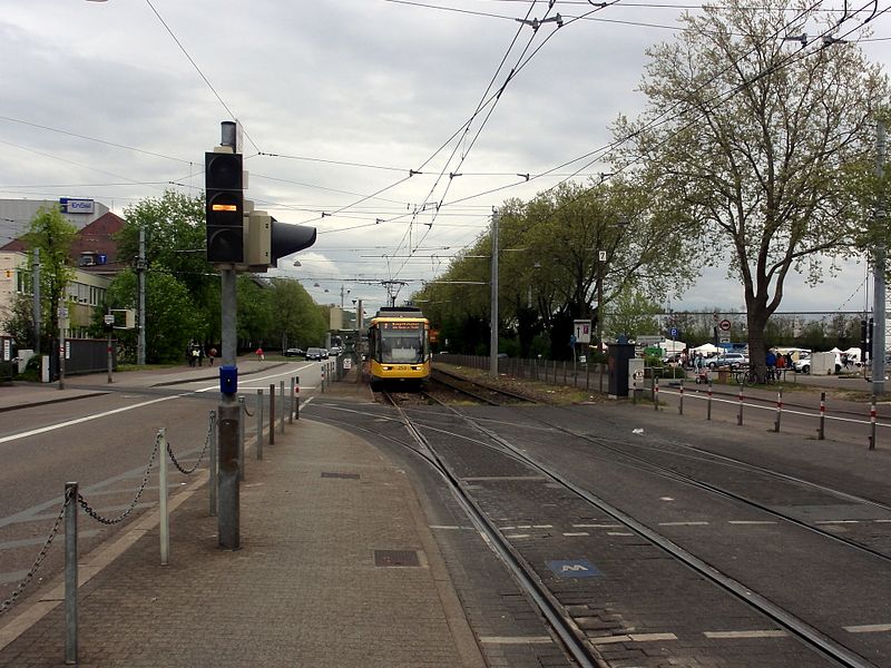 File:VBK253 Tullastr an südlicher Einfahrt.jpg