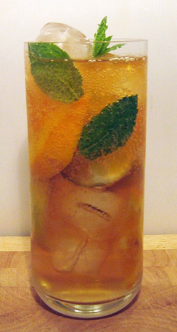 Fruit cup (cocktail)