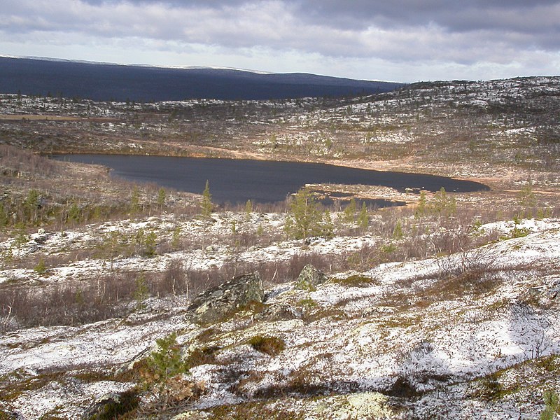 File:Г. Калкупя, озерко на вершине - panoramio.jpg