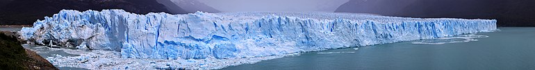 Panorama de la partie nord du glacier en janvier 2010.