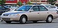 1998 Toyota Camry CE, front left view