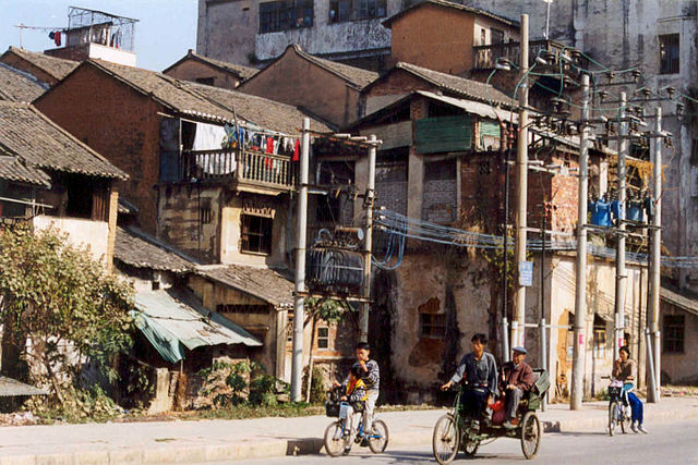 Gata i Meizhou, år 2000.