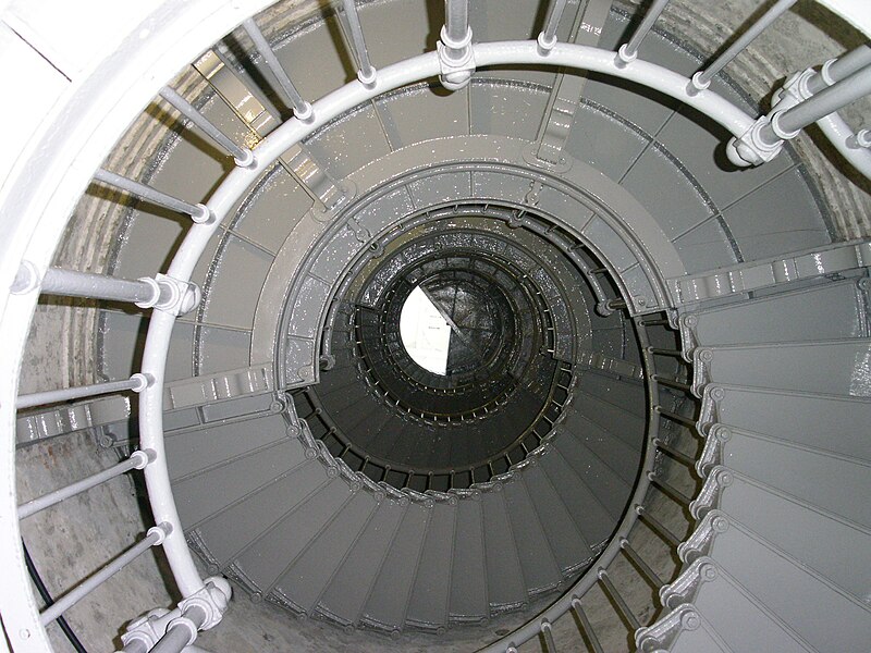 File:2008-07-12, Grays Harbor Lighthouse, interior, 01.jpg