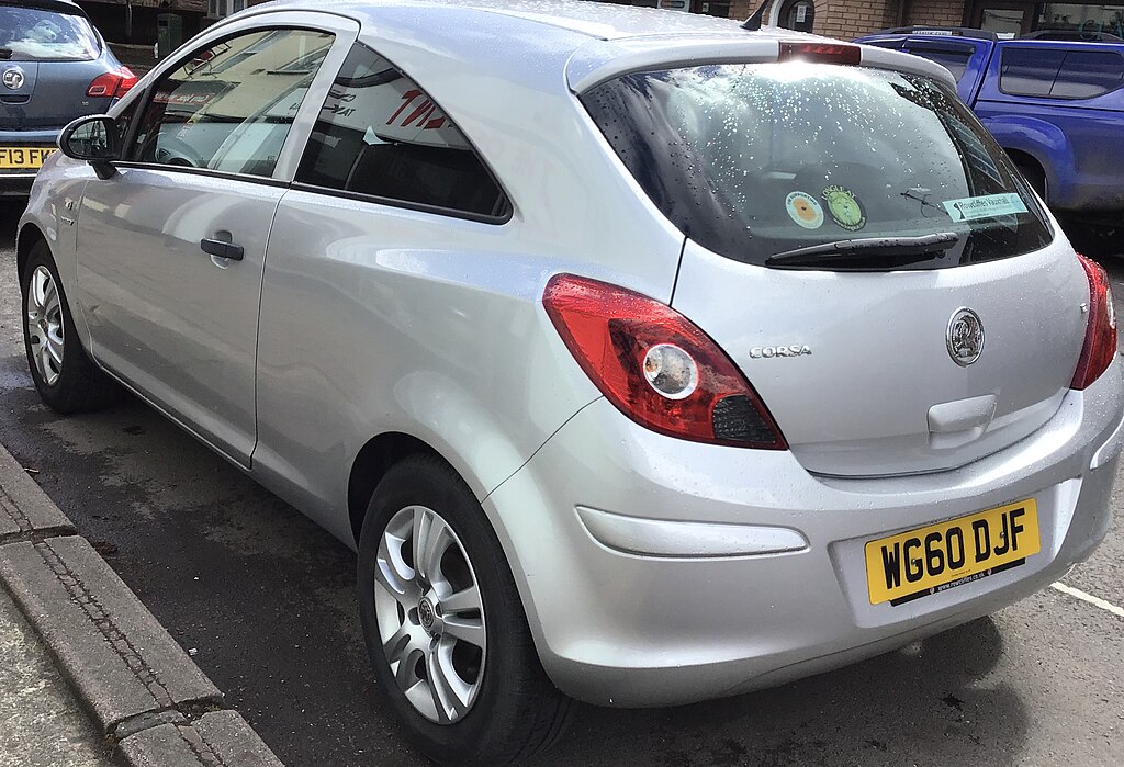 CHEVROLET - CORSA - 2010/2010 - Bege - R$ 29.900,00 - Blackout