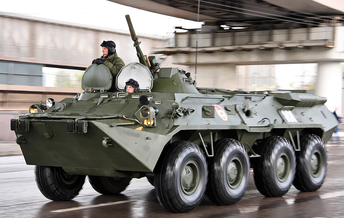 1200px-2011_Moscow_Victory_Day_Parade_%28360-06%29_%28cropped%29.jpg