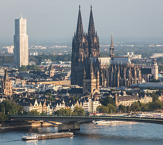 Rathausturm, Kölnturm, Dom, Groß St. Martin, Severinsbrücke