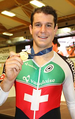 Claudio Imhof mit seiner Bronzemedaille bei der Bahn-EM 2015