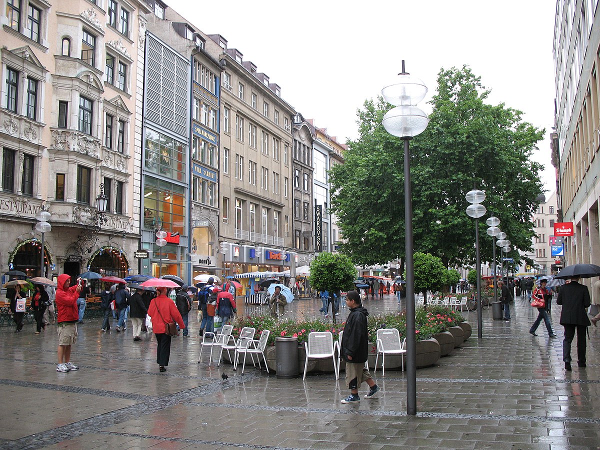 File:2273 - München - Neuhauser Straße.JPG - Wikimedia Commons.