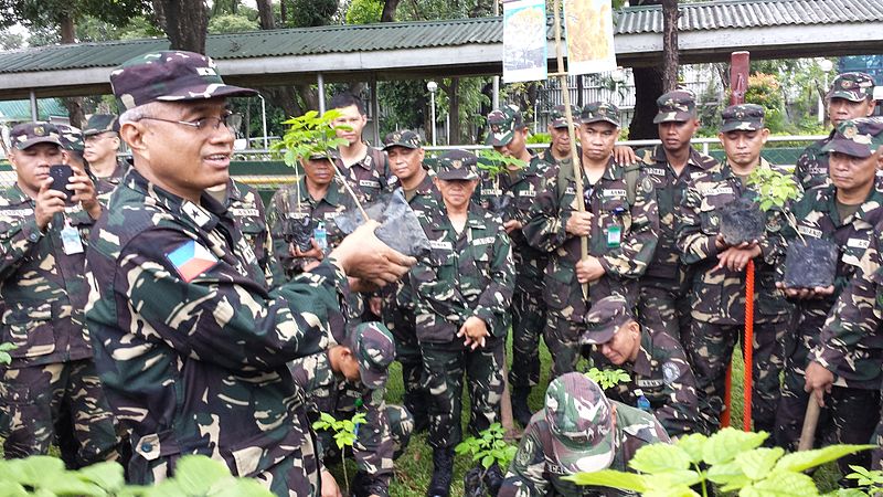 File:AFPRESCOM Tree Planting CMO with AFP Chief of Staff 08.jpg