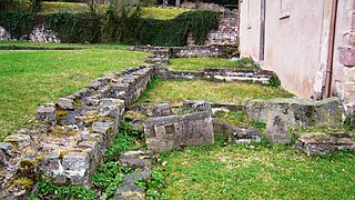 Une partie des vestiges de l'ancienne abbaye de Marbach.