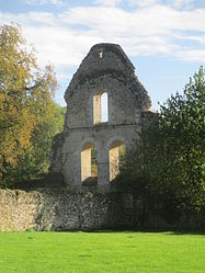 Руины аббатства Персень