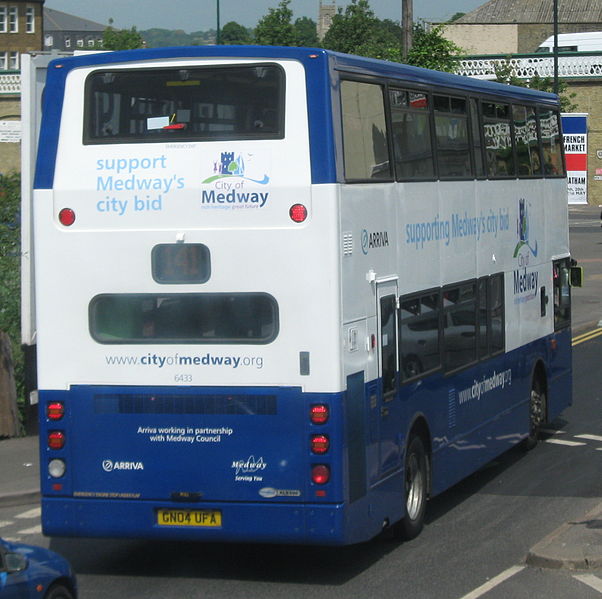 File:Arriva Medway Towns bus 6433 (GN04 UFA) 2004 Volvo B7TL Transbus ALX400, Medway City bid livery, Chatham, 19 May 2011.jpg