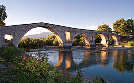 View of the Bridge of Arta over the Arachthos river
