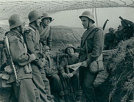 Учение на войници от Шести артилерийски полк.