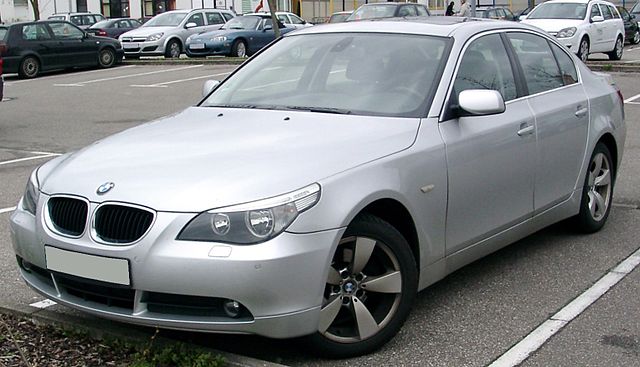 BMW M5 (E60/E61) — Wikipédia