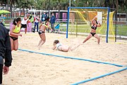 Deutsch: Beachhandball bei den Olympischen Jugendspielen 2018; Tag 5, 10. November 2018; Mädchen, Hauptrunde - Chinese Taipei (Taiwan)-Paraguay 2:0 English: Beach handball at the 2018 Summer Youth Olympics at 11 October 2018 – Girls Main Round – Chinese Taipei (Taiwan)-Paraguay 2:0