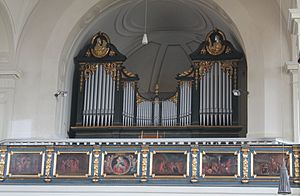 Beilngries St Walburga Orgel.jpg