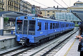 3501 tren unitatea Amara-Donostia geltokian.