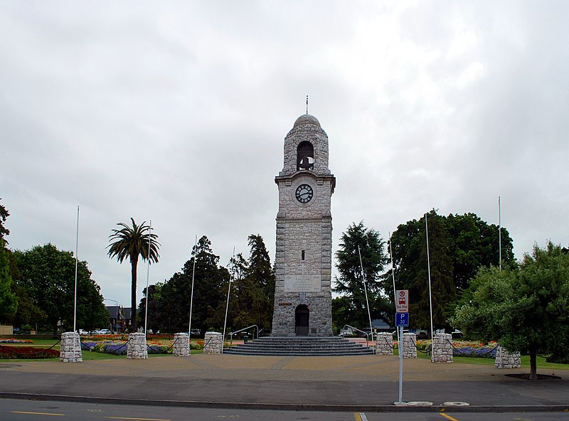 File:Blenheim War Memorial 002.JPG