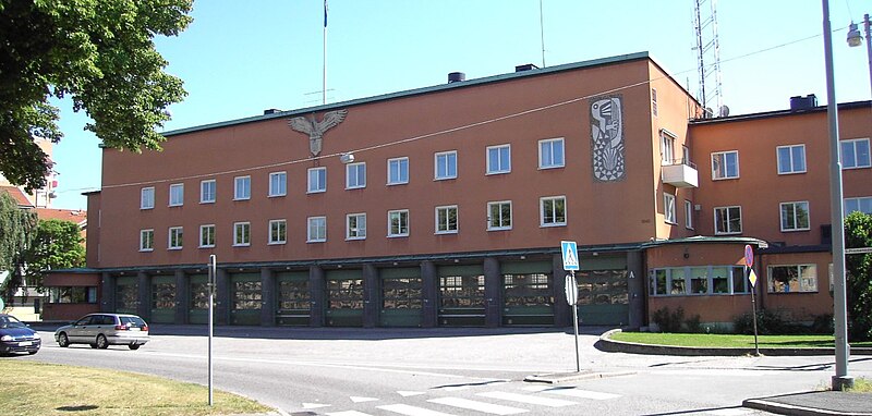 File:Brandstationen Norrköping, juli 2005.jpg