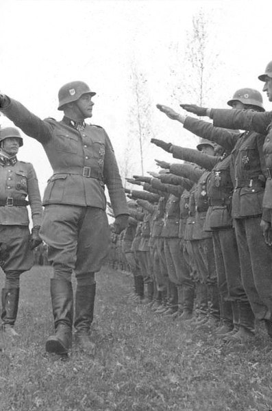 File:Bundesarchiv Bild 101III-Hoffmann-04-23, Waffen-SS-Div. "Das Reich", Russland.jpg