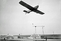 Bundesarchiv Bild 102-12108, Flugpost-Austausch in der Luft.jpg