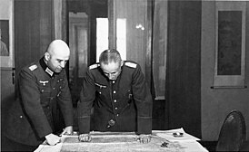 Ганс Кребс (слева) и Эрнст-Август Кестринг (1941 год)
