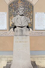 Bust af Louis Desnoyers