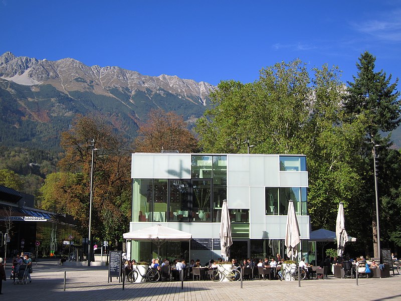 File:Café-Kubus (5063781647).jpg