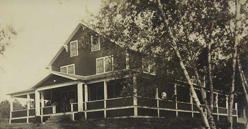 File:Camp Cody Administration Building.jpg