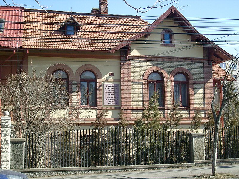 File:Casa Agarbiceanu Cluj.JPG