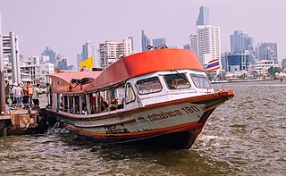 <span class="mw-page-title-main">Chaophraya Express Boat Yellow Flag</span> Transit boat route