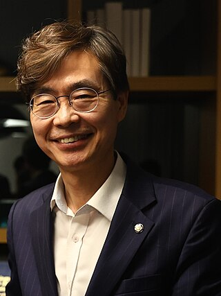 <span class="mw-page-title-main">Cho Kyoung-tae</span> South Korean politician