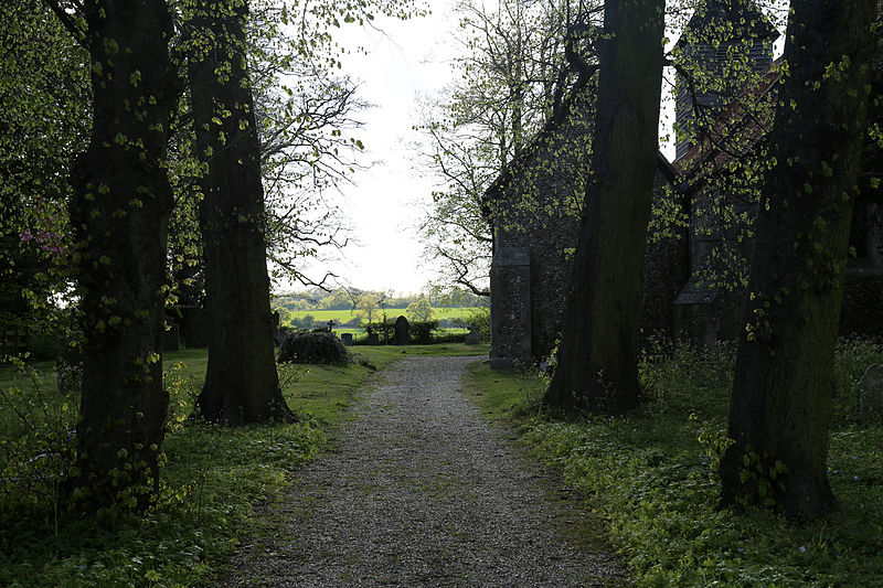 File:Church of St Mary, Stapleford Tawney, Essex, England - path to church from the east 02.jpg