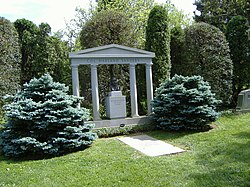 Khu mộ của Đại tá Sanders